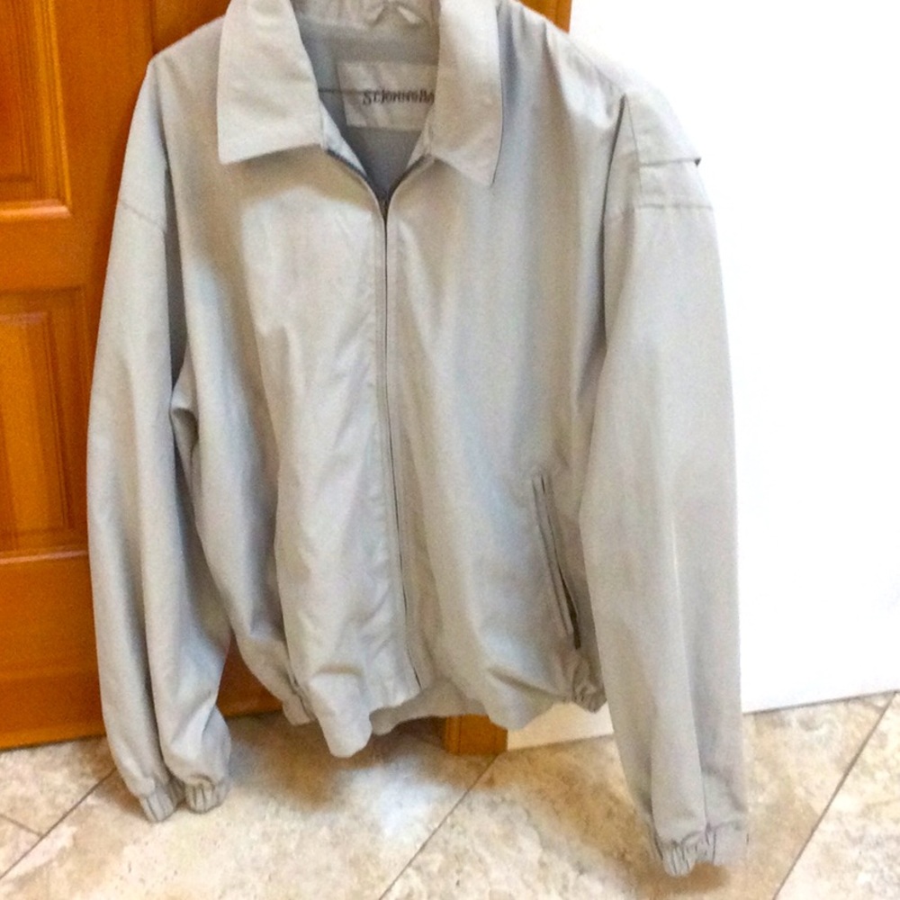 - - St John’s Bay lightweight jacket with pockets